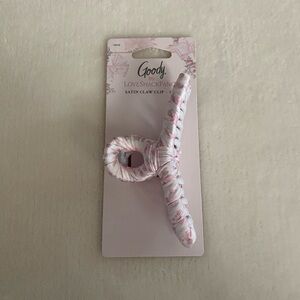 LoveShackFancy x Goody Claw Clip